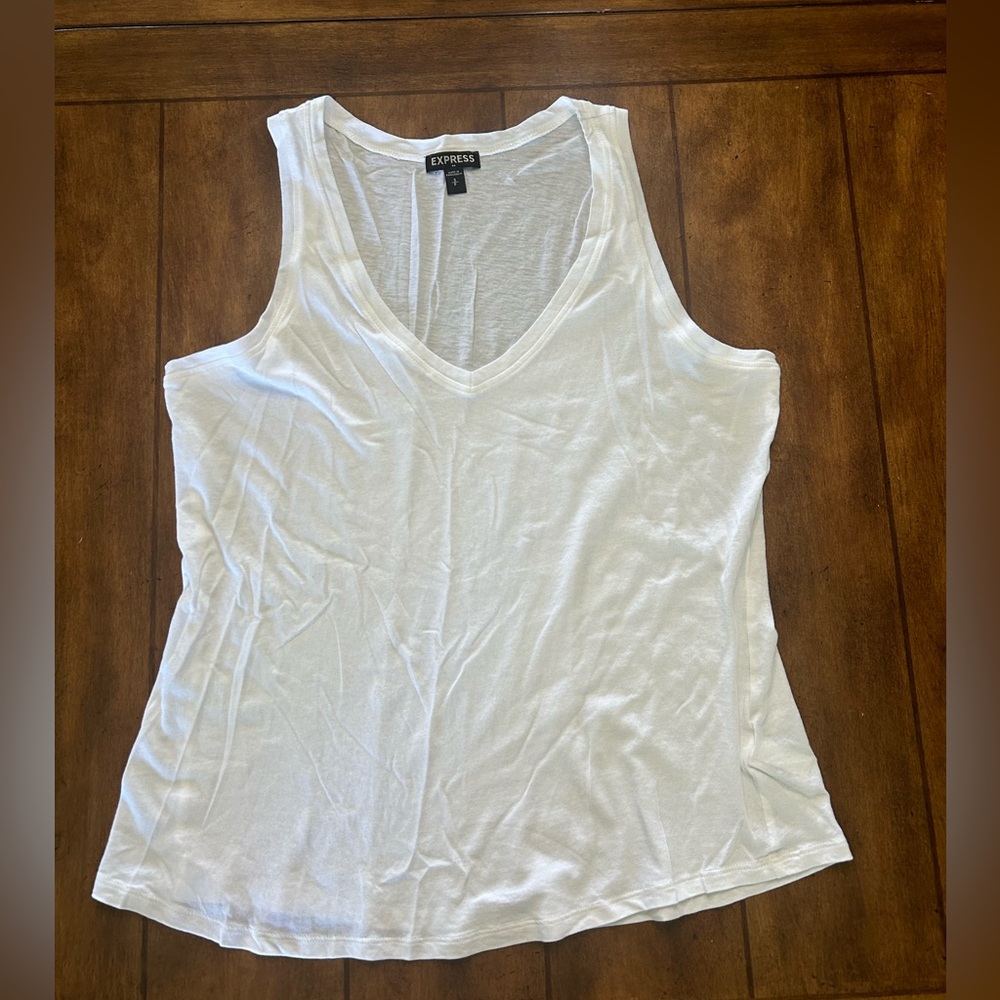 Women’s Express V Neck Tank Top Size S